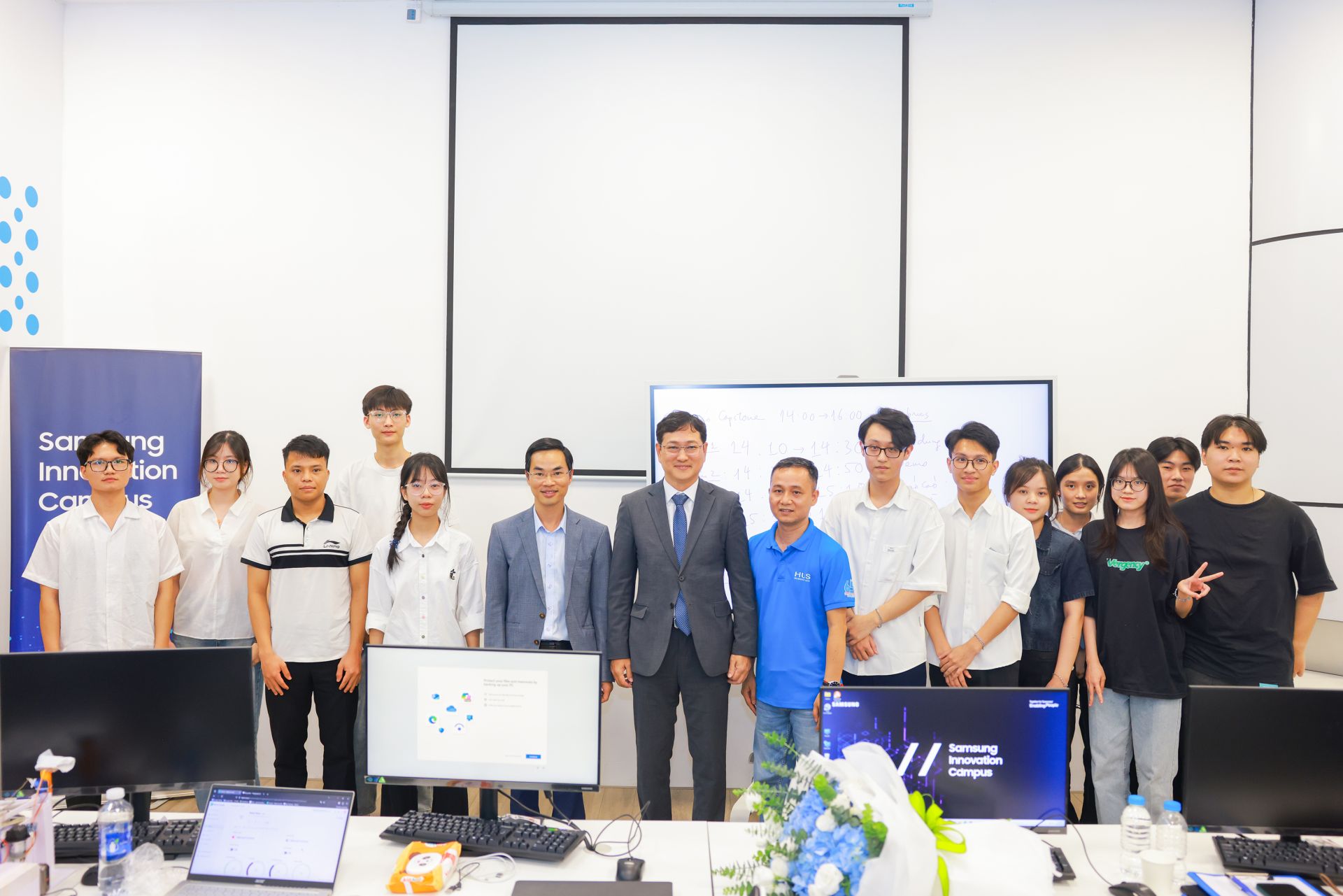 Samsung Việt Nam tổng kết dự án Phát triển nhân tài công nghệ-Samsung Innovation Campus (SIC)